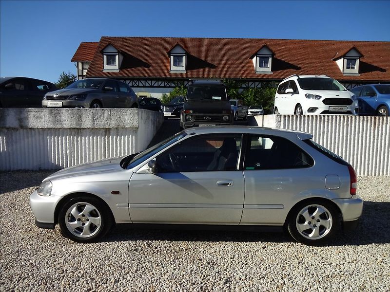 Honda Civic 1,6VTI 118kW - fotka 4 z 51