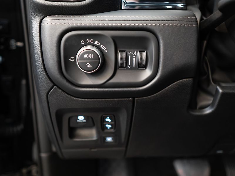 Dodge RAM (2026) 5.7 HEMI V8 Limited 2026 LPG - fotka 24 z 50