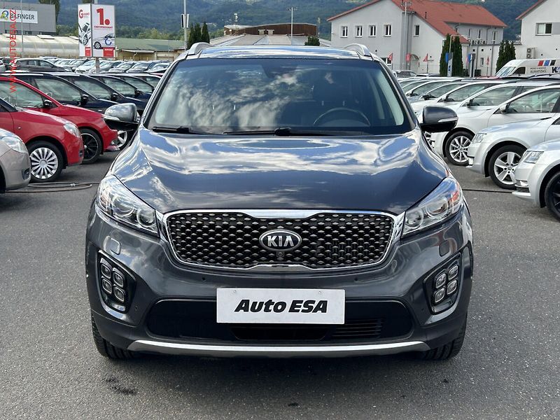 Kia Sorento (2019) 2.2 CRDI 4x4, AT, kůže - fotka 2 z 20
