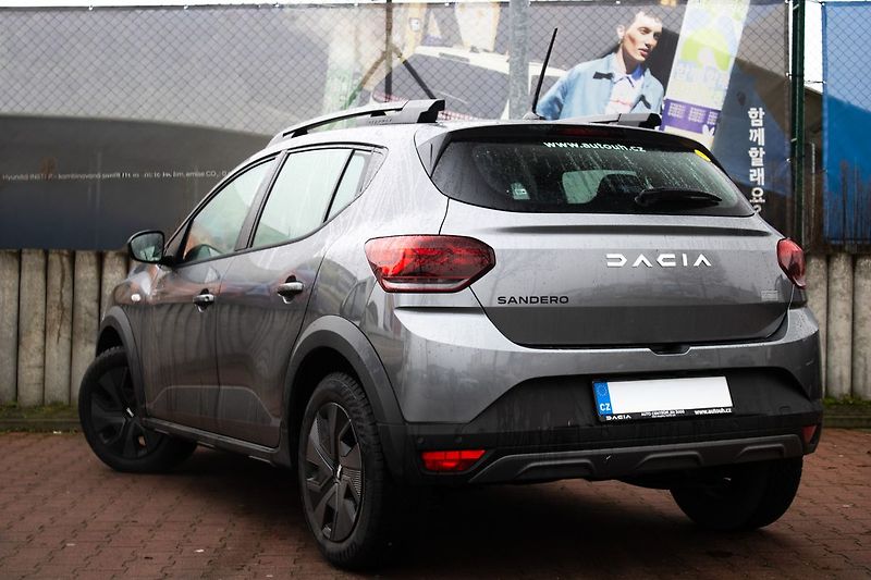 Dacia Sandero - fotka 7 z 19