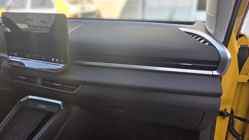 Volkswagen T-Roc Life 1,5 eTSI 85 kW 7DSG - fotka 20 z 26