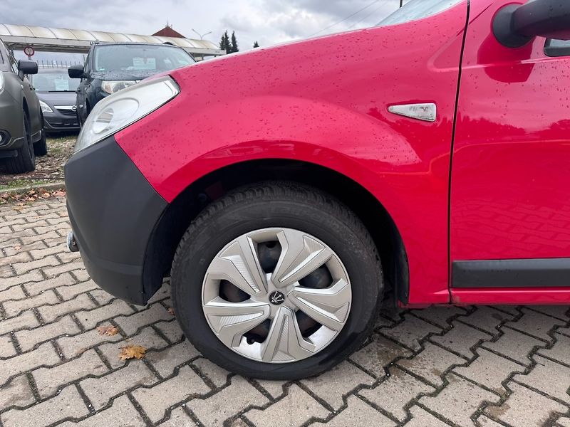 Dacia Sandero (2009) 1,2i 55KW BRZDY PNEU NOVÉ - fotka 13 z 43