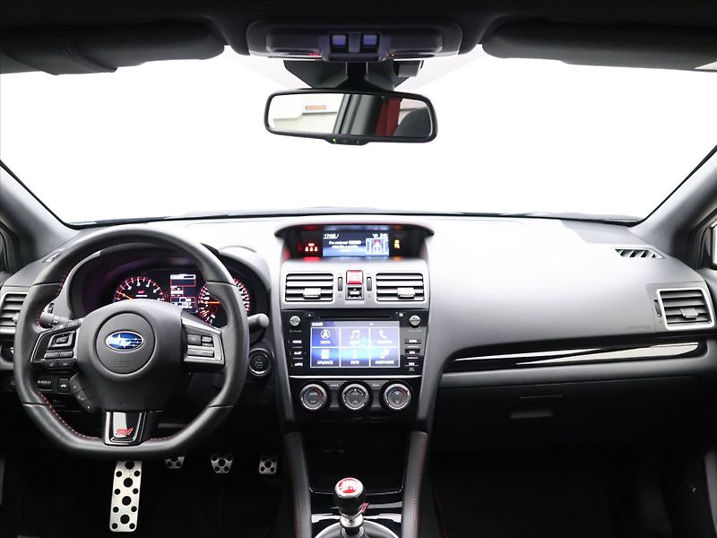 Subaru WRX 2,5 STI  221kW SPORT CZ DPH - fotka 30 z 39