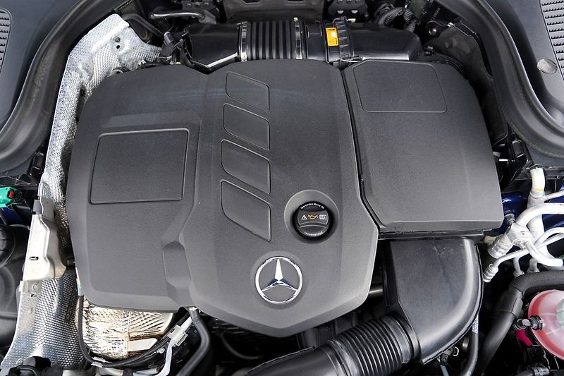 Mercedes-Benz GLC 300 de 4Matic Coupe AMG,ČR - fotka 10 z 45