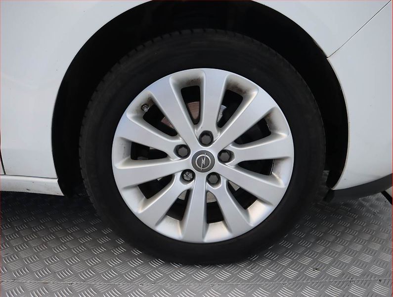 Opel Zafira (2019) 1.6 CDTI, 7 míst, Serv.kniha - fotka 15 z 19