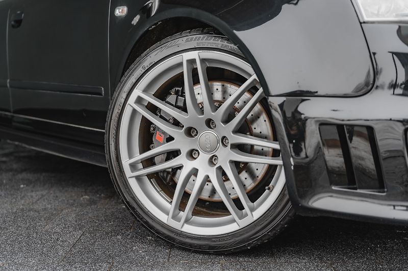 Audi RS 4 (2007) Avant*4.2 V8*Quattro*R19 - fotka 7 z 18