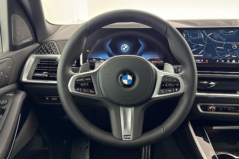 BMW X5 xDrive30d - fotka 23 z 28