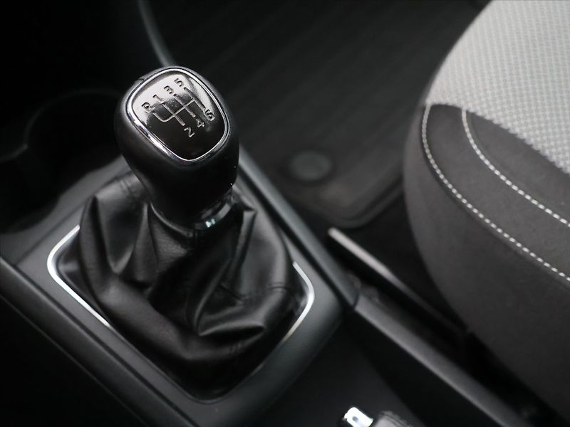 Škoda Rapid 1,2 TSI 77kW Elegance - fotka 20 z 28