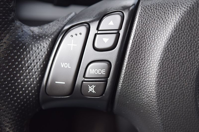 Mazda 5 1,8 i(MZR) 85KW 7 MÍST TAŽNÉ - fotka 30 z 40