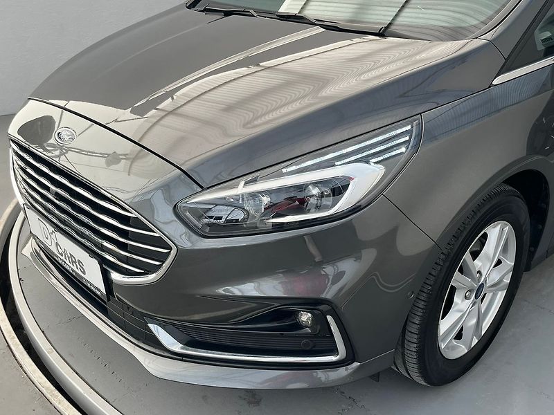 Ford Galaxy (2023) 2.5 HEV Titanium 7míst - fotka 41 z 69