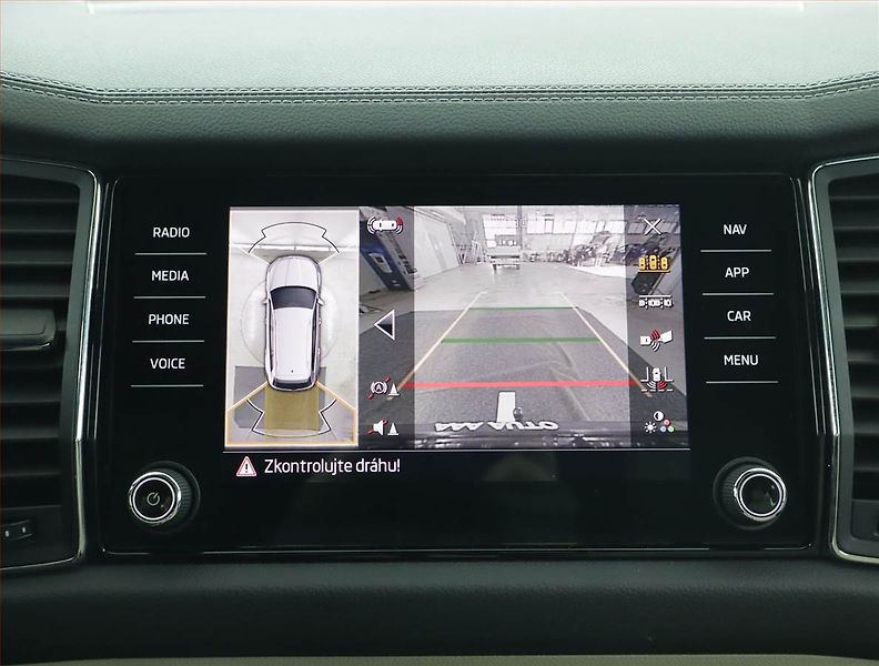 Škoda Kodiaq (2023) Laurin&Klement 2.0 TDI - fotka 15 z 18