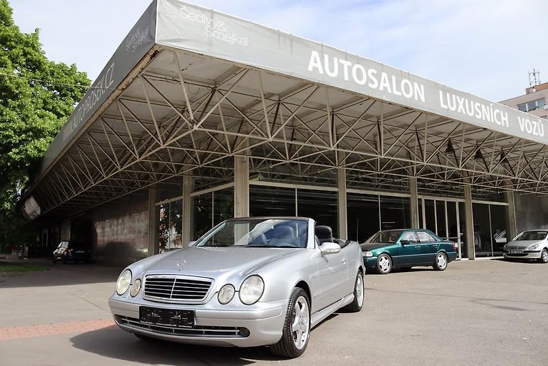 Mercedes-Benz CLK 55 AMG V8 CABRIO 255kW - fotka 2 z 50