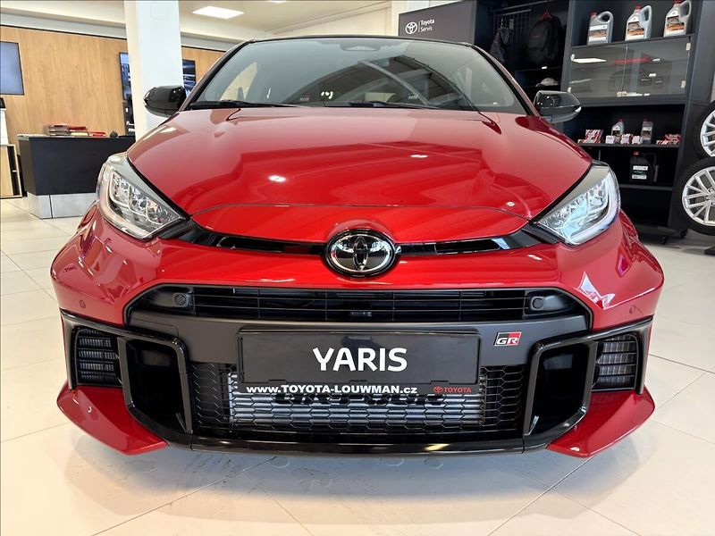Toyota Yaris 1,6   GR Turbo Dynamic VIP AT - fotka 2 z 9