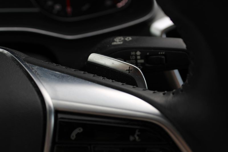 Audi A6 3,0 TDI 170kw Quattro Webasto - fotka 29 z 36