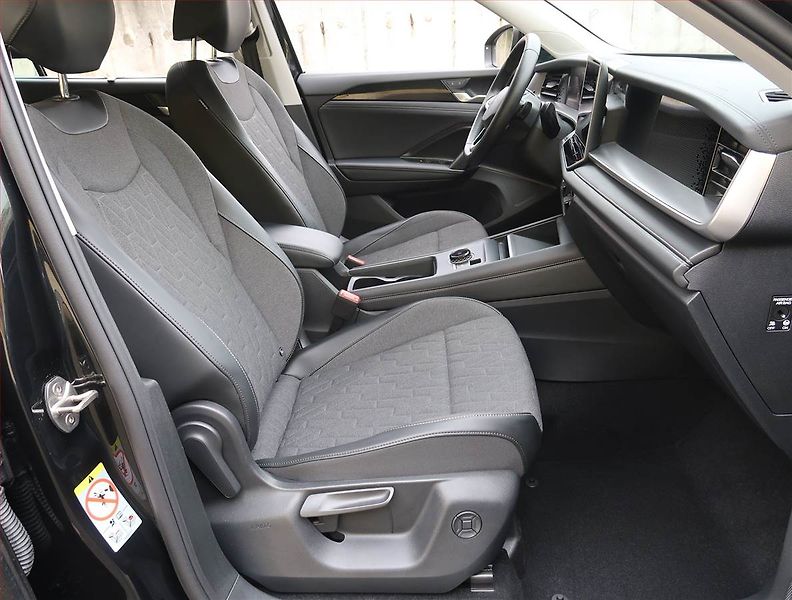 Volkswagen Tayron (2026) 1.5 eTSI, digi klima - fotka 9 z 32