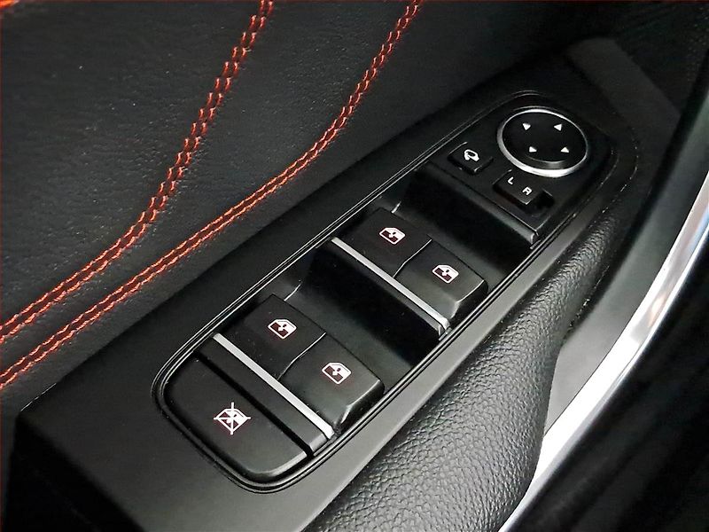 Kia Ceed (2019) 1.6 T-GDI GT, Automat - fotka 19 z 23