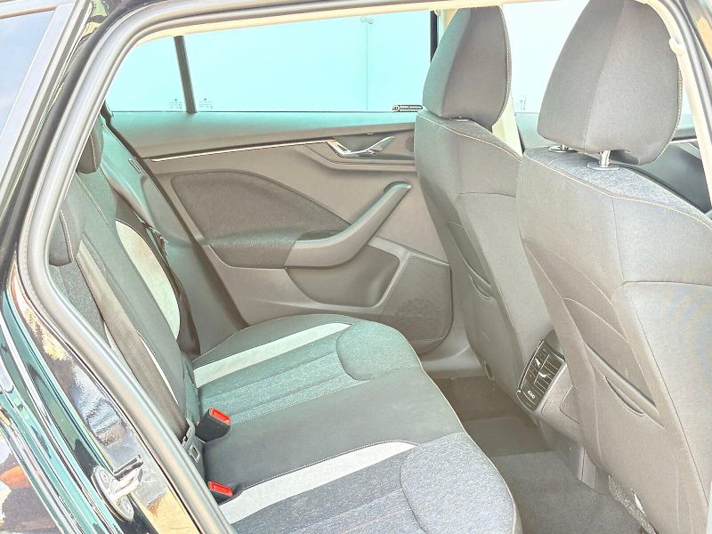 Škoda Scala (2025) DSG 1.0 TSI / 85 kW / TOP SELE - fotka 20 z 31