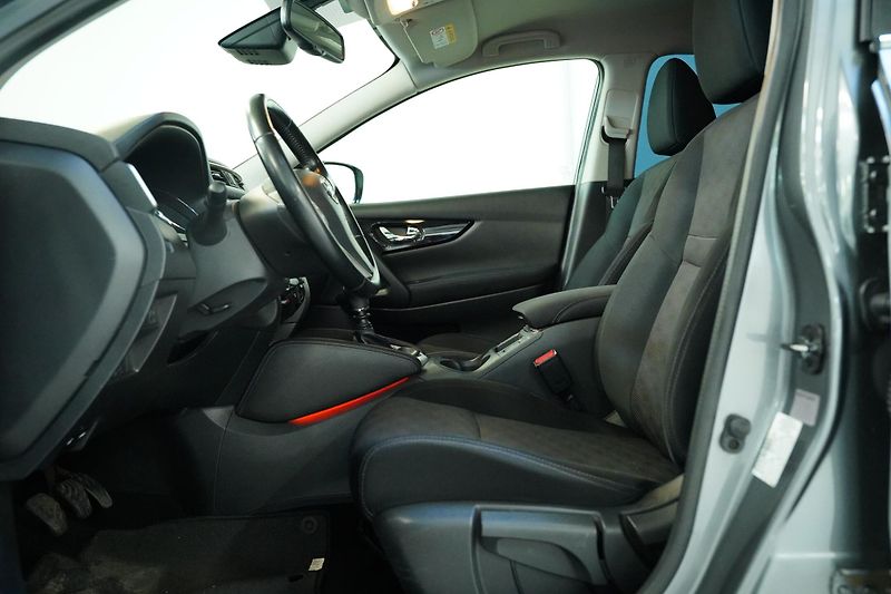 Nissan Qashqai - fotka 12 z 28