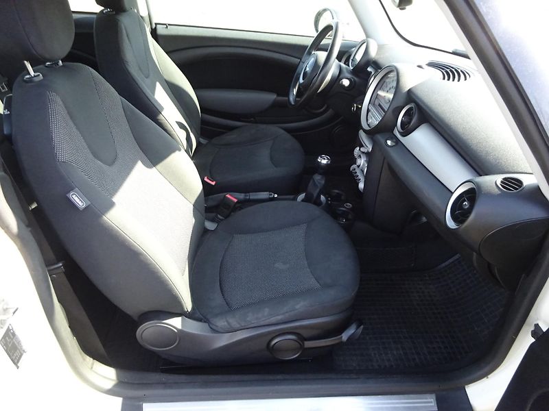 Mini One 1.4 70kW KLIMA SERVIS - fotka 8 z 20