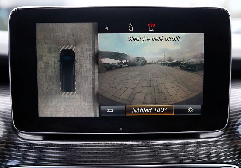 Mercedes-Benz Třídy V V300d XL/Burm/ČR/8 míst/176 KW - fotka 43 z 46