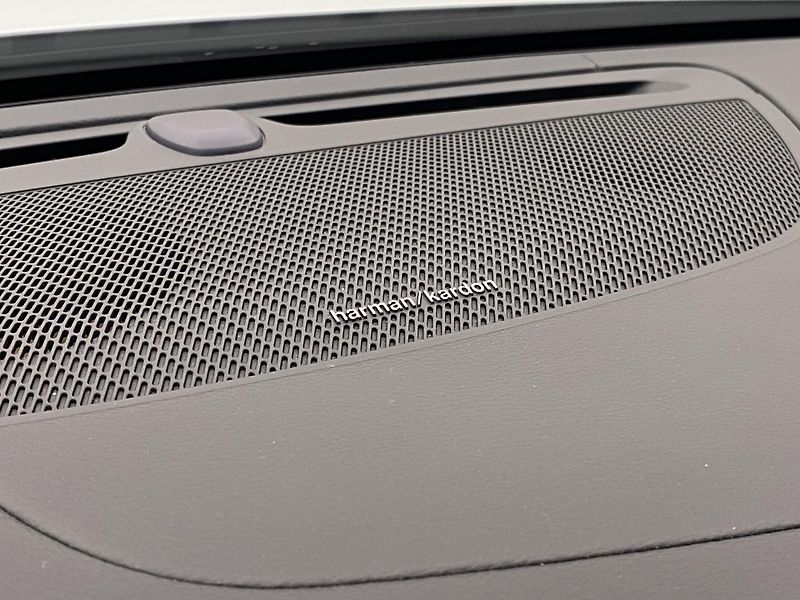 Volvo V60 T6 RECHARGE BRIGHT REZERVACE - fotka 31 z 57