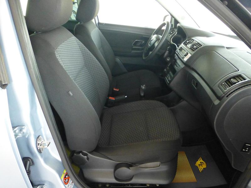 Škoda Fabia (2011) 1,2TSI*DIGIKLIMA*PARK S*VYHŘ.S - fotka 18 z 24