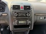 Volkswagen Touran 1.4 tsi, 7 míst - náhled 12