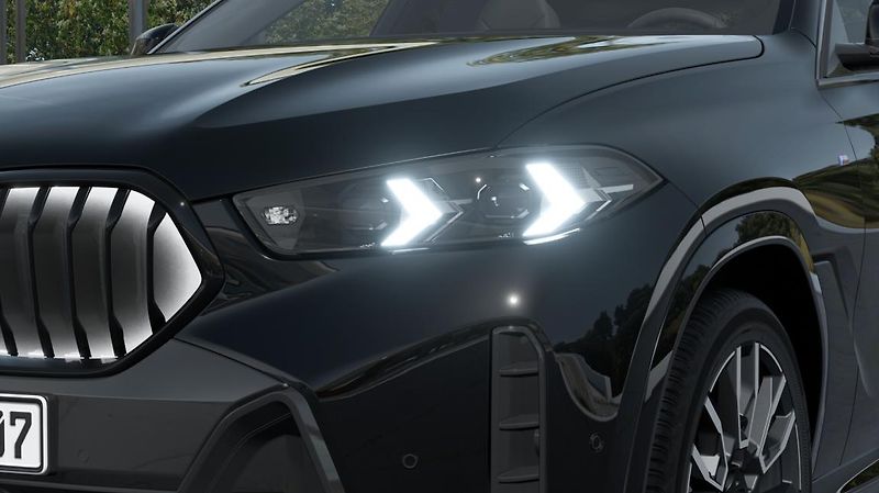 BMW X6 xDrive30d - fotka 7 z 14