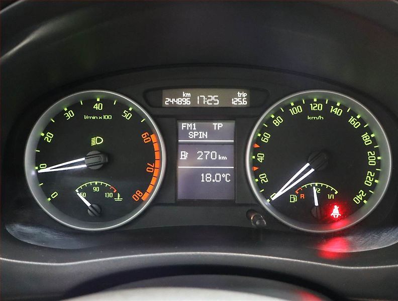 Škoda Fabia (2009) 1.2 12V, Eko.zaplacen - fotka 11 z 15