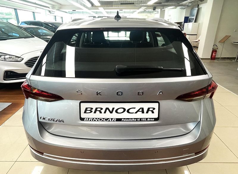 Škoda Octavia 1.5 TSI, 110 KW, STYLE, ČR - fotka 5 z 27