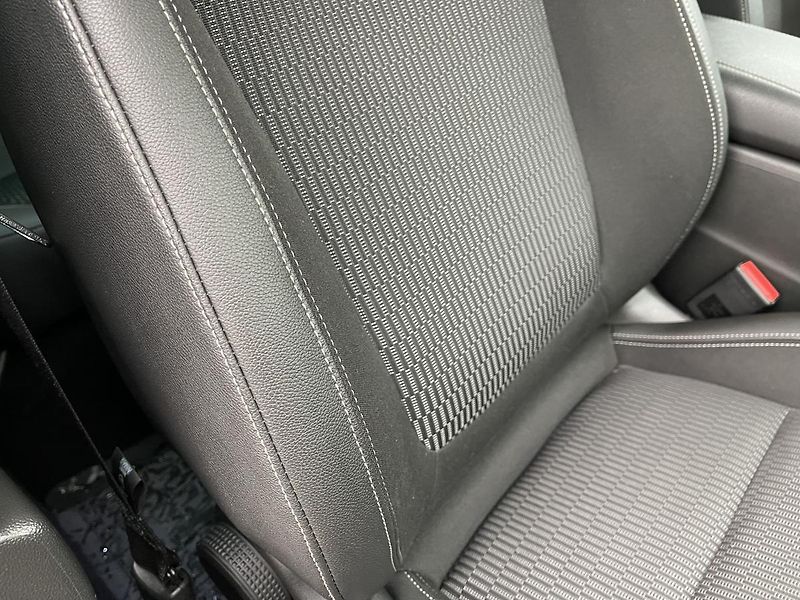 Opel Insignia 1.5 T AT Innovat-Sport DPH ČR! - fotka 31 z 44