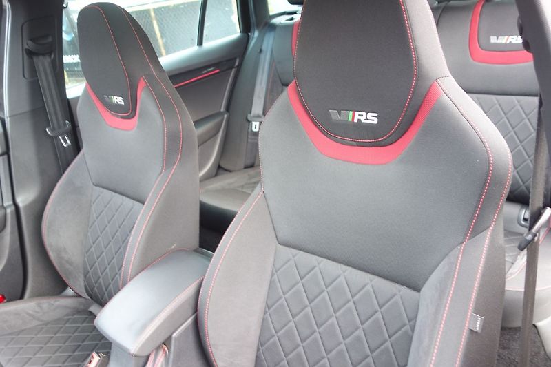 Škoda Octavia 2,0TDi 135kW RS DSG!! PANO!! - fotka 23 z 34
