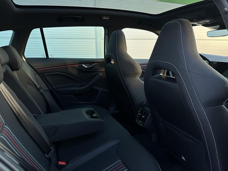 Škoda Scala 1.0TSi DSG Monte Carlo 116PS M - fotka 34 z 34