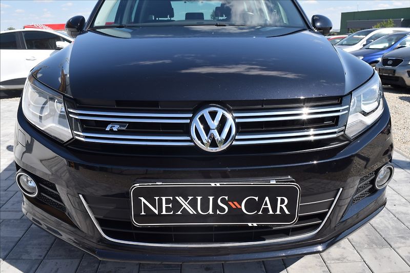 Volkswagen Tiguan 1,4 TSI 92KW R-LINE TOP STAV! - fotka 2 z 48