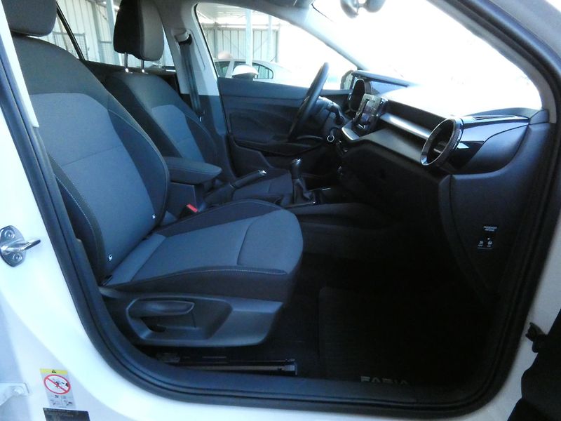 Škoda Fabia IV AmbitionPlus 1.0 TSI /70kW - fotka 20 z 29