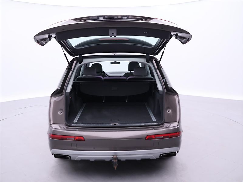 Audi Q7 3,0 TFSI 245kW Quattro Tiptron - fotka 9 z 38