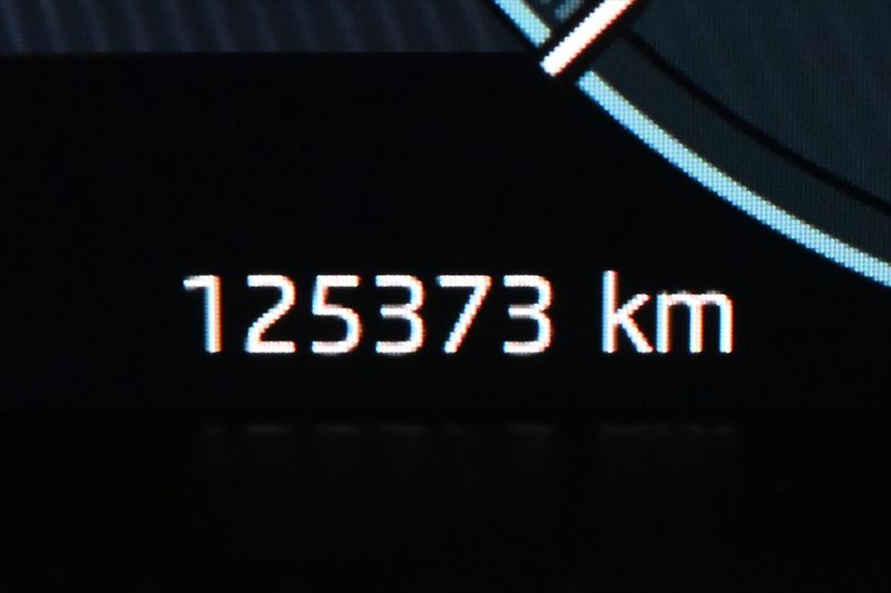 Škoda Octavia 2,0 TDI 110 kW DSG MATRIX LED - fotka 17 z 33