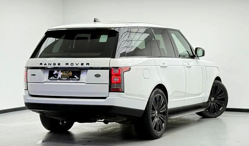 Land Rover Range Rover (2017) Luxusní terénní SUV - fotka 4 z 12