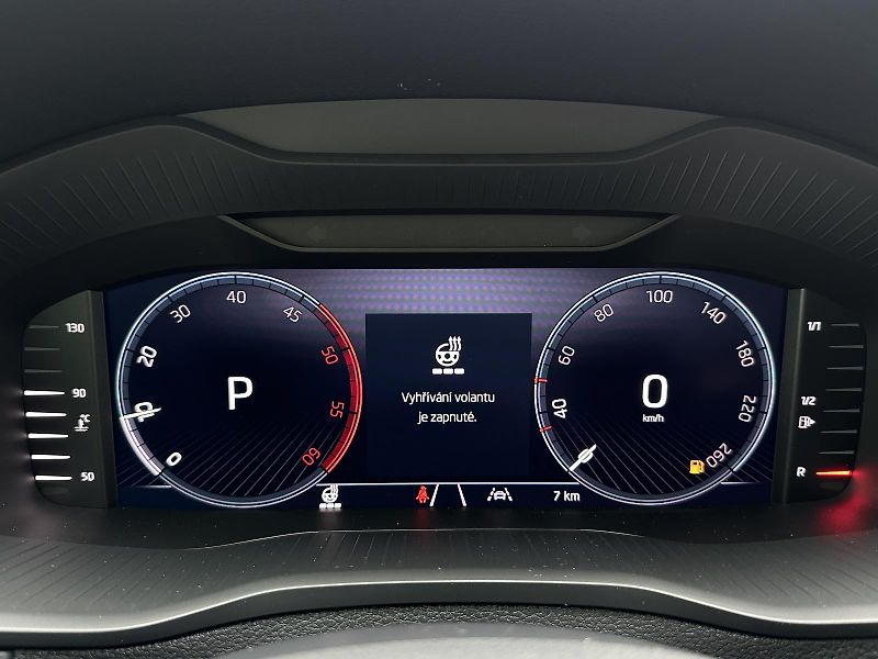 Škoda Karoq 2.0TDi DSG 4x4 150PS Matrix-LE - fotka 22 z 45
