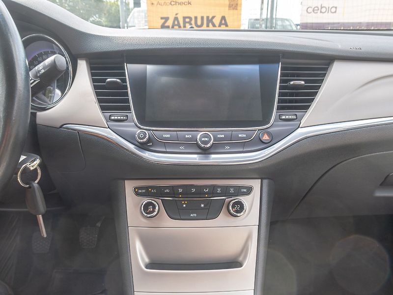Opel Astra (2016) 1.6D 100KW – 12/2016 - fotka 19 z 40