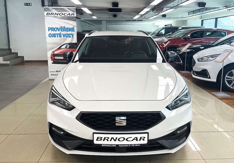 Seat Leon 2.0TDI 110 kW, FR, DSG, ST, ČR - fotka 2 z 27