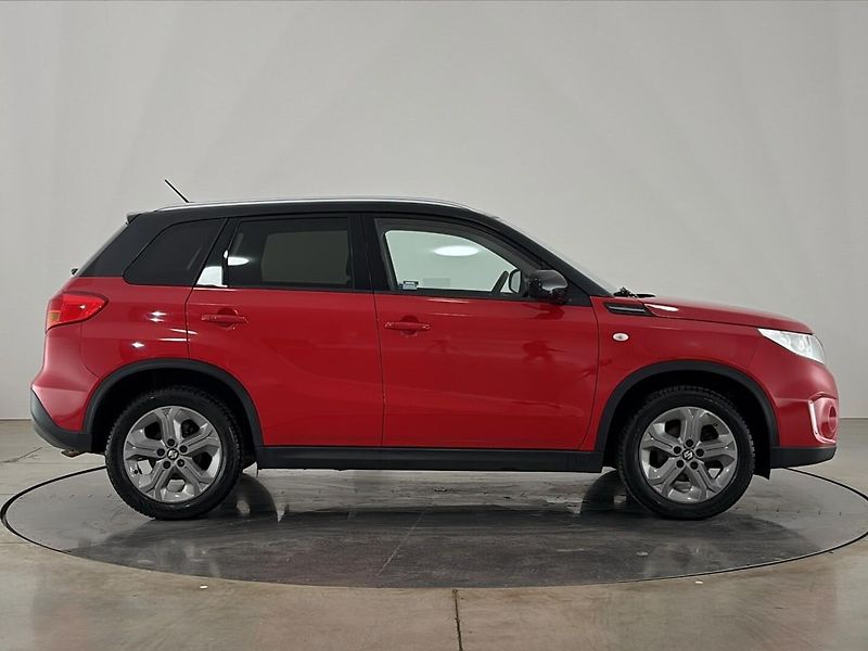 Suzuki Vitara SUV - fotka 16 z 30