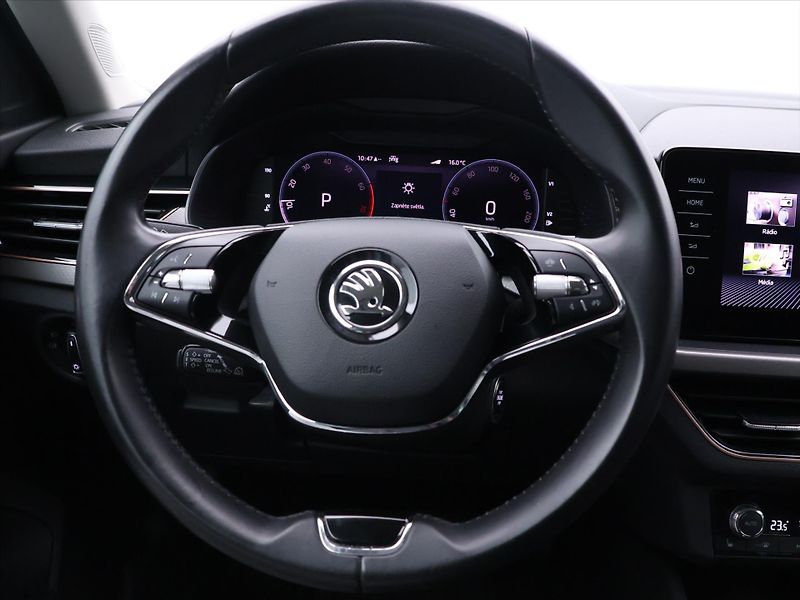 Škoda Kamiq 1,5 TSI 110kW DSG Style Kůže - fotka 18 z 41