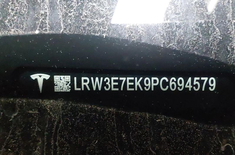 Tesla Model 3 (2022) AWD Long Range 2023 AMD Ryzen - fotka 4 z 4