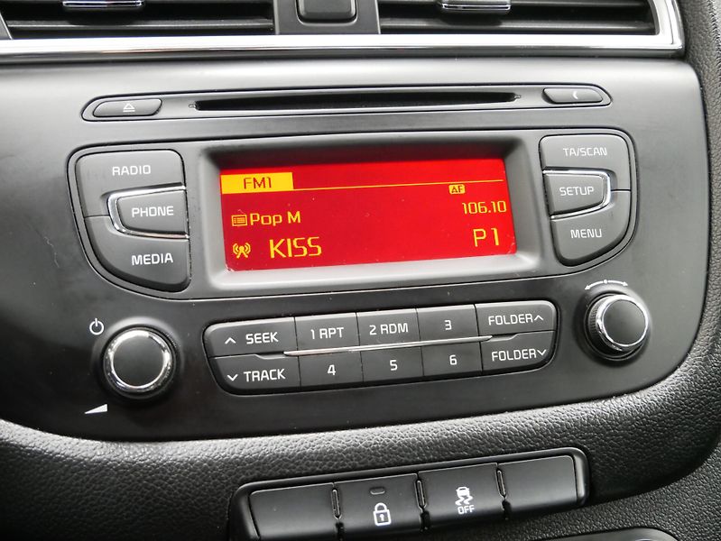 Kia Ceed - fotka 17 z 24