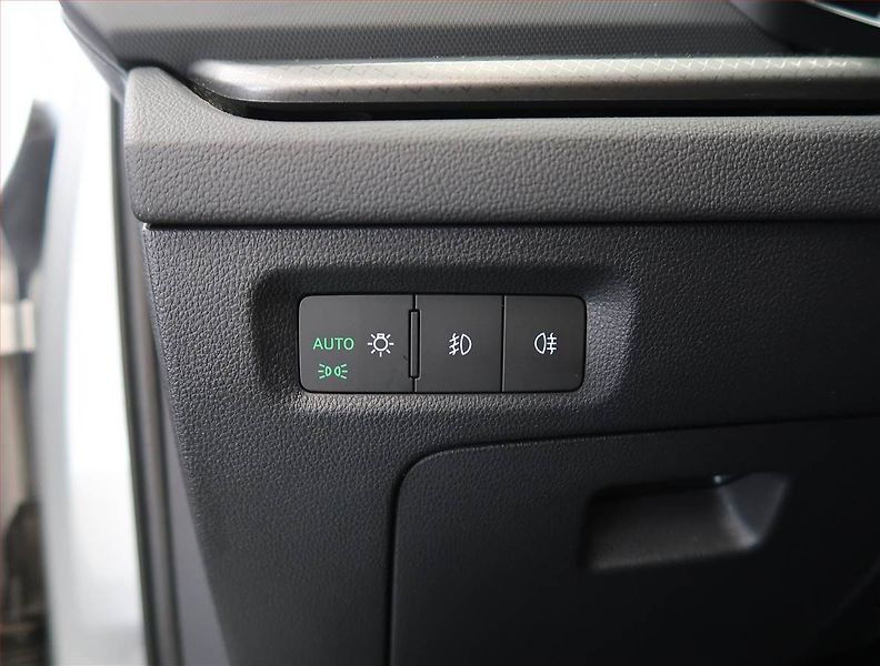 Škoda Octavia (2023) Ambition 2.0 TDI, ČR,1.maj - fotka 23 z 24