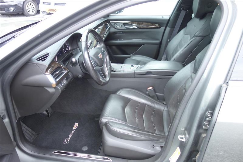 Cadillac CT6 3,6 i V6 250KW,SERV.KN.,AWD. - fotka 10 z 56