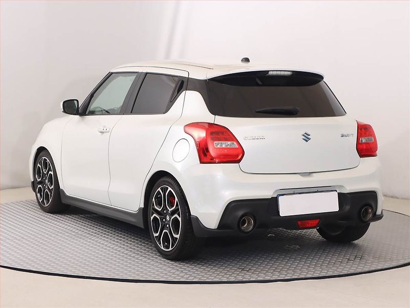 Suzuki Swift (2018) 1.4 BoosterJet Sport - fotka 4 z 16
