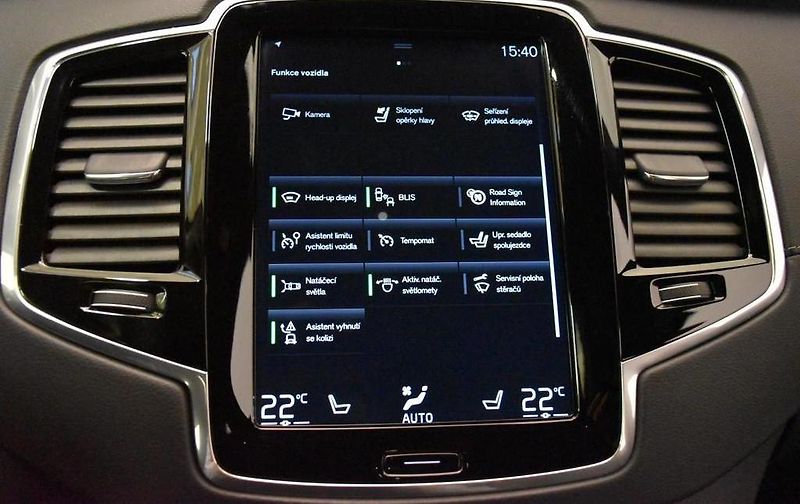 Volvo XC90 (2019) Volvo XC90 R-Design AWD | B&W  - fotka 15 z 31