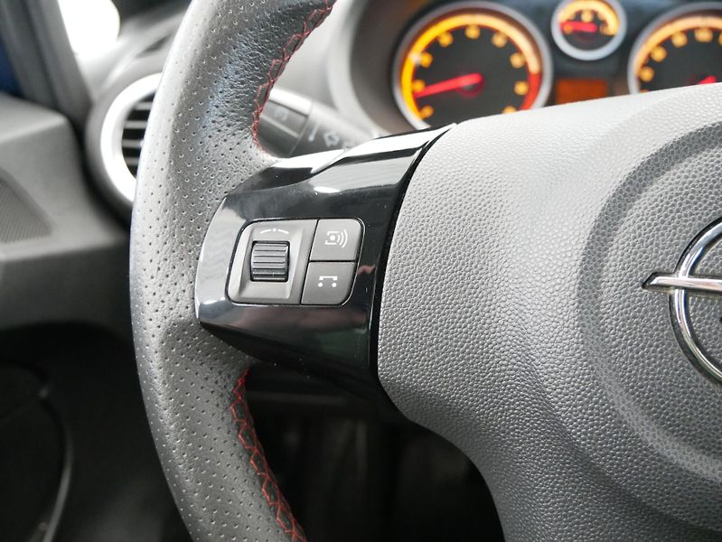 Opel Corsa - fotka 16 z 21